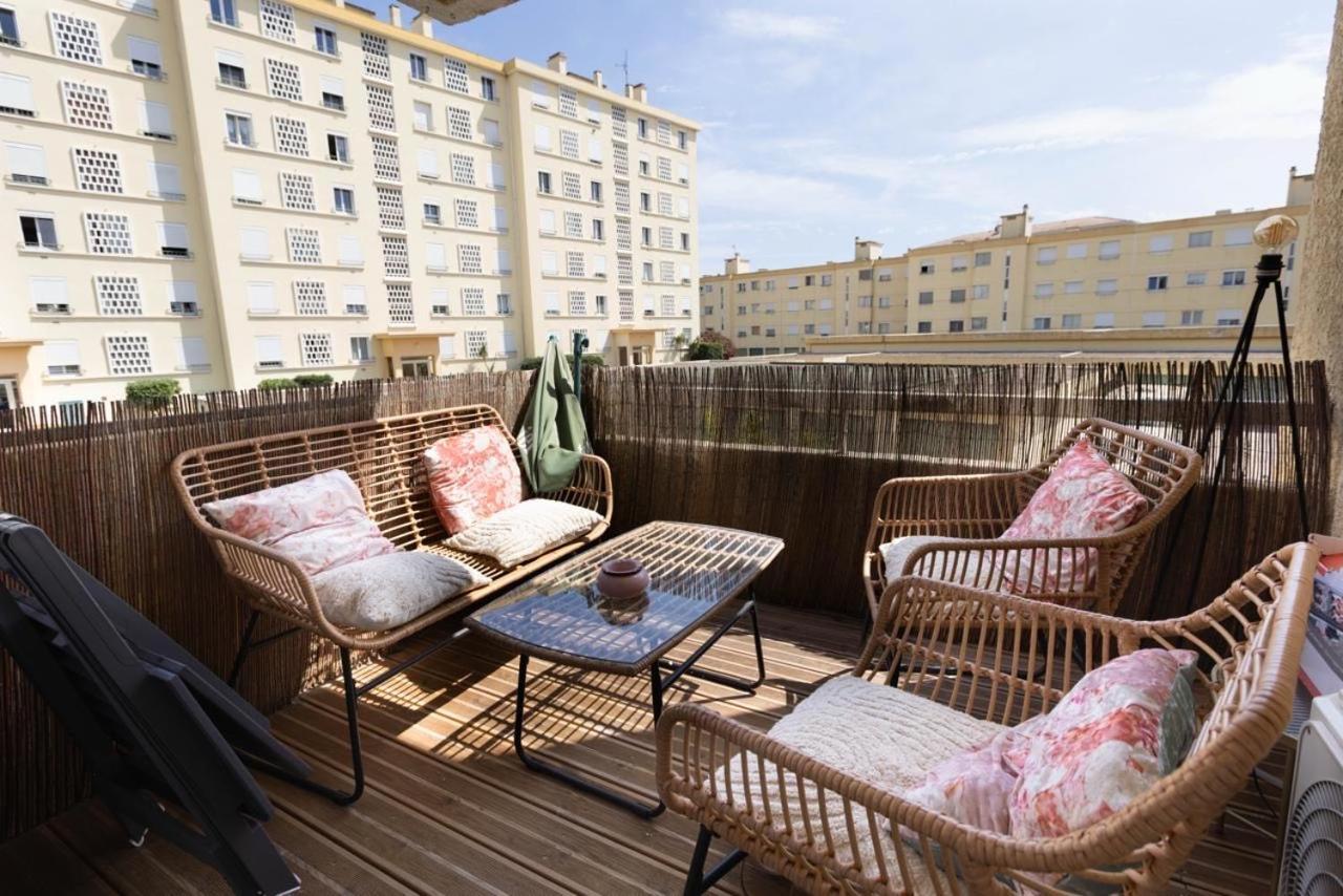 Joli Appartement 2 Pieces Proche Plage Fréjus Kültér fotó